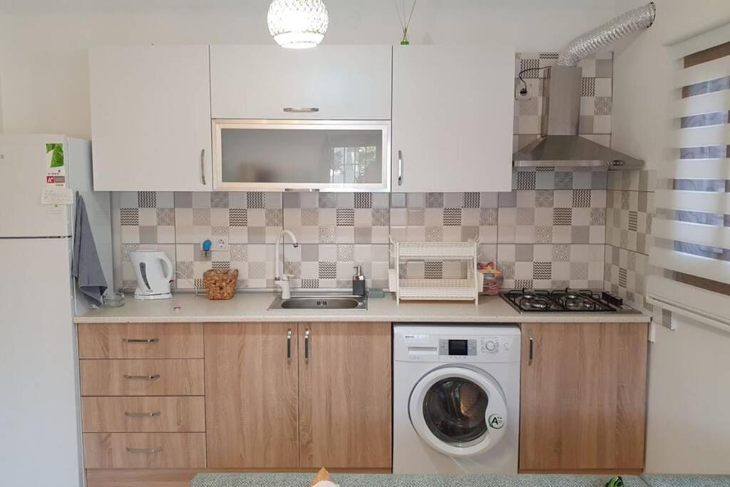 2+1 Apartm With Garden + Balcony , At Ladies Apartment Kusadasi